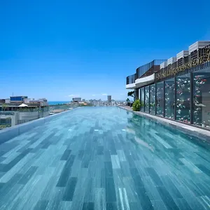 4* 호텔 Golden Lotus Grand - Panoramic Rooftop Bar & Daily Afternoon Tea